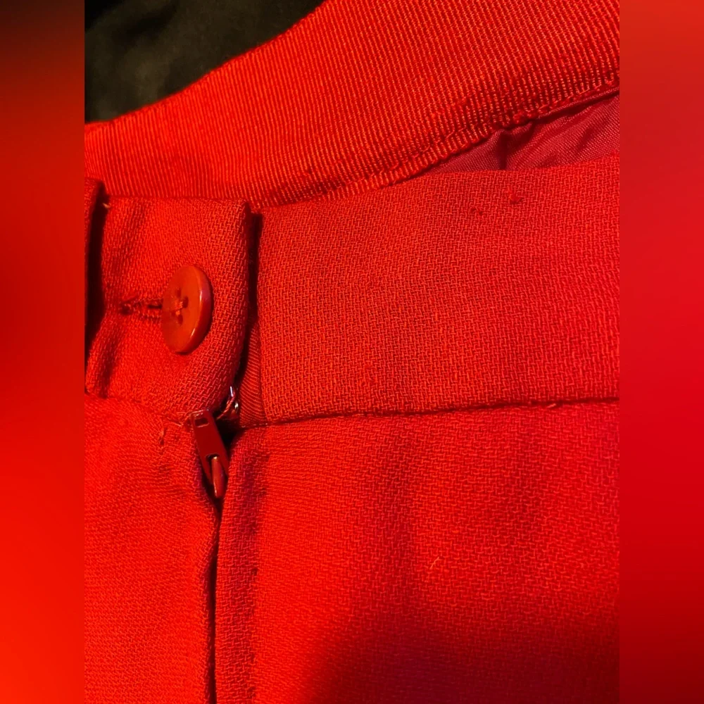 Vintage Armani skirt (matches the red Armani jacket in my closet). EU size 42. - Picture 6 of 13